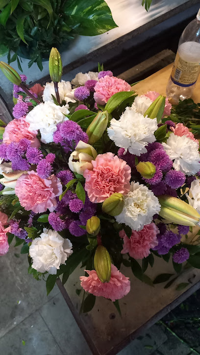 Prashant Florist | Customised Flowers
